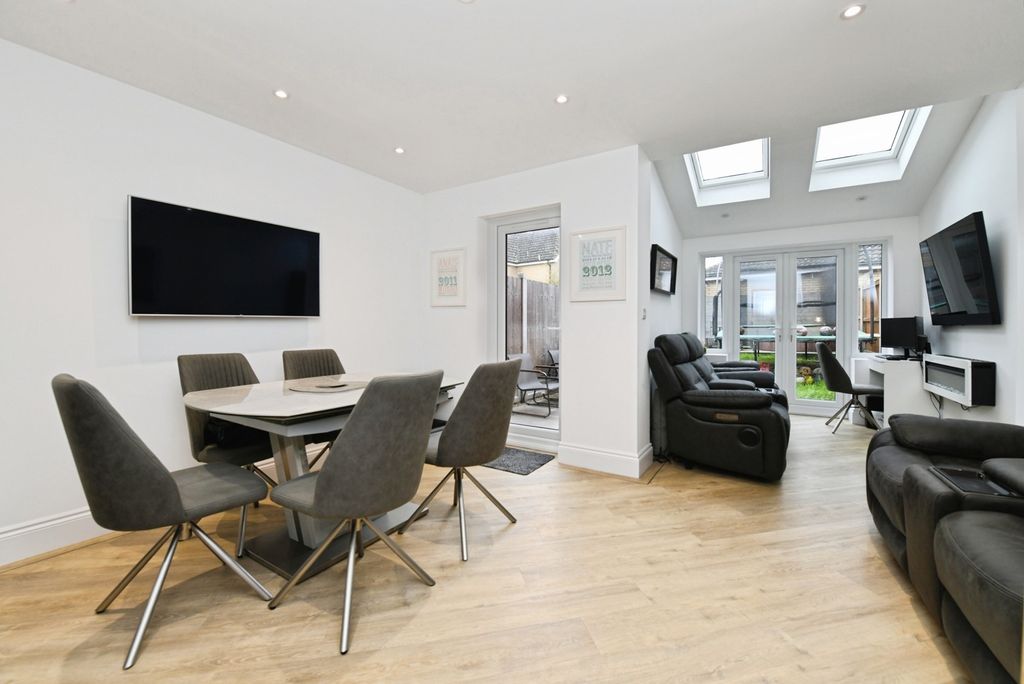 Property photo 1 of 13 Pbox-Img.Jpg