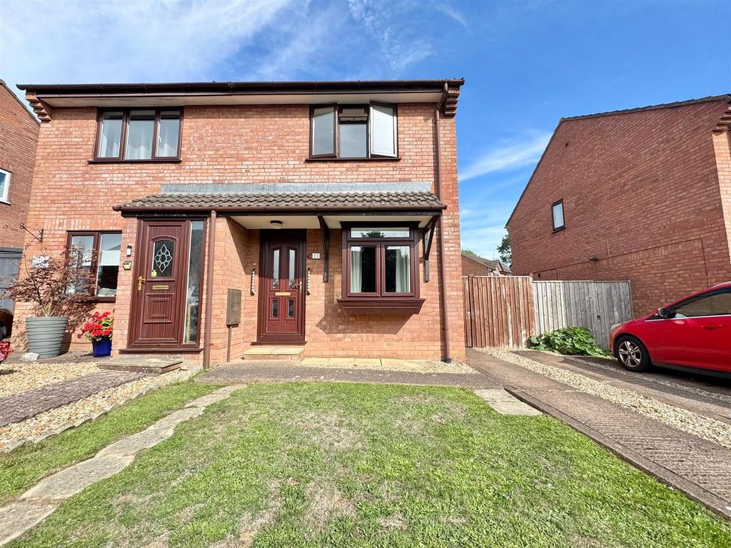 Property photo 1 of 10 Front
