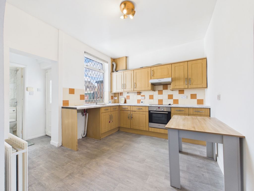 Property photo 3 of 17 3- Rob Hammond Ewemove Pontefract