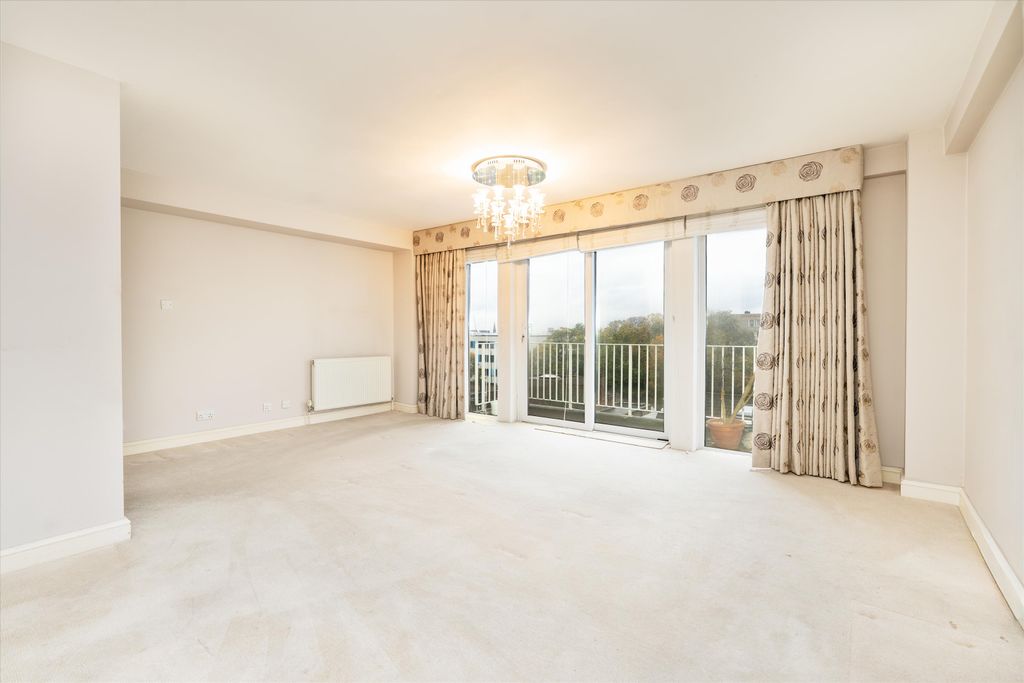 Property photo 2 of 10 Image