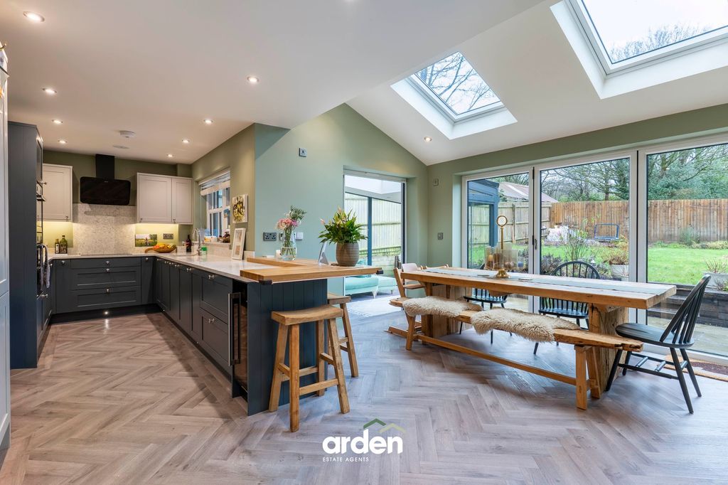 Property photo 3 of 22