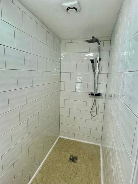 Property photo 2 of 4 Image