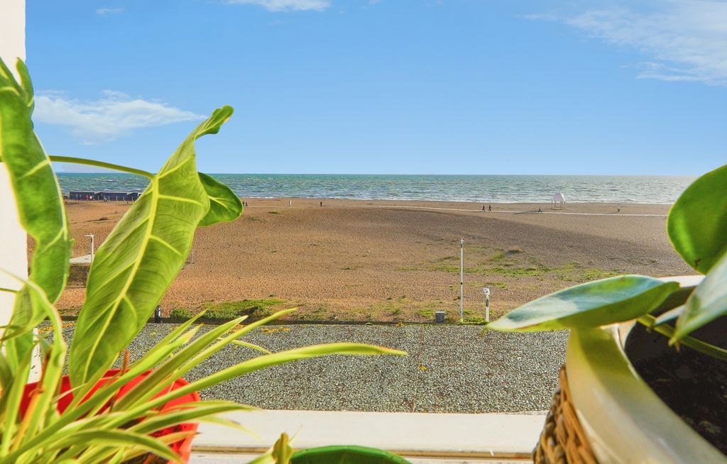 Property photo 3 of 21 Pbox-Img.Jpg