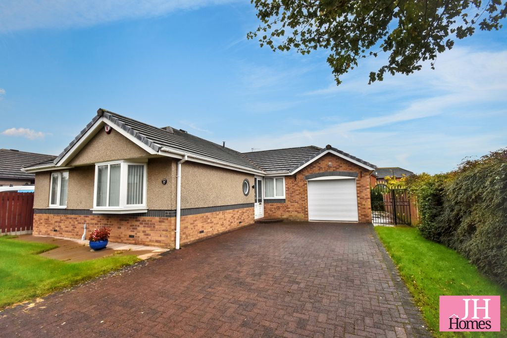 Property photo 1 of 28