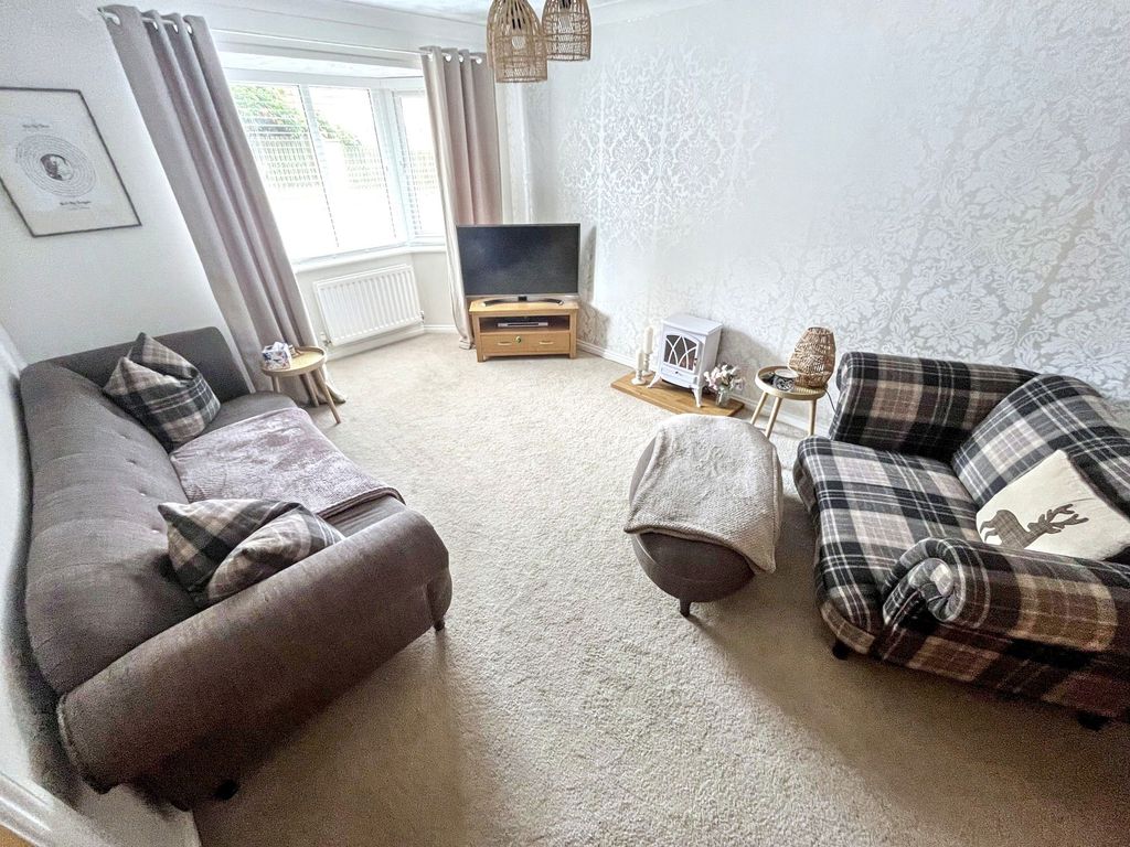 Property photo 3 of 26