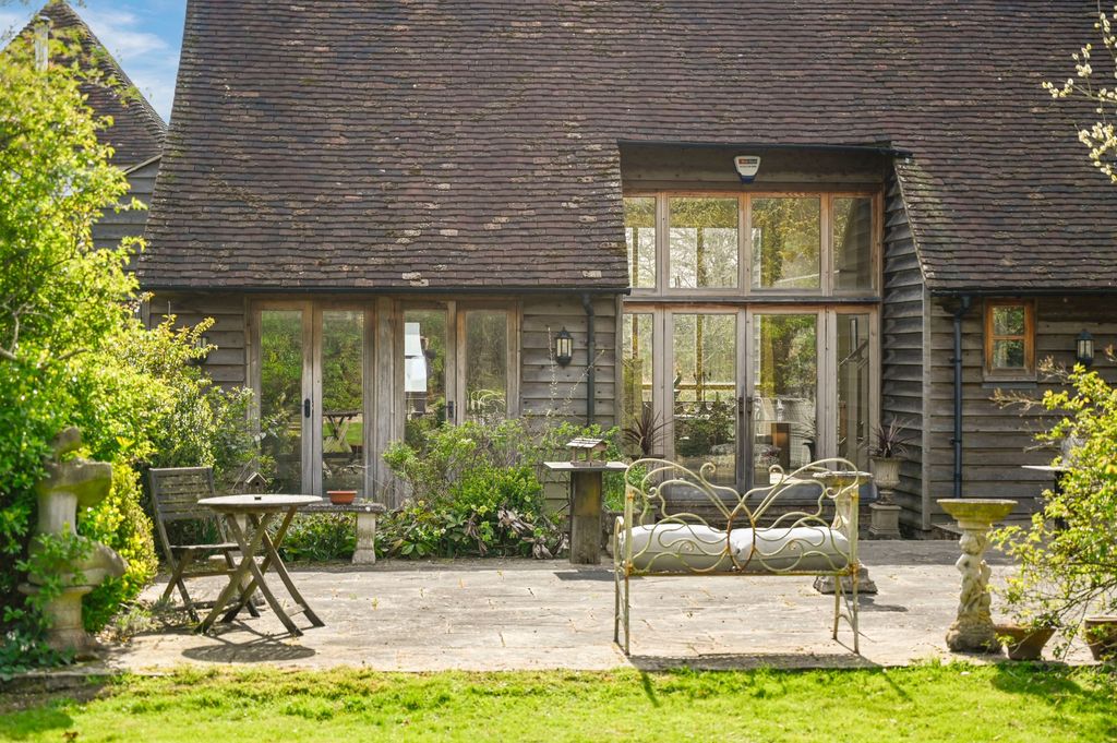 Property photo 1 of 30