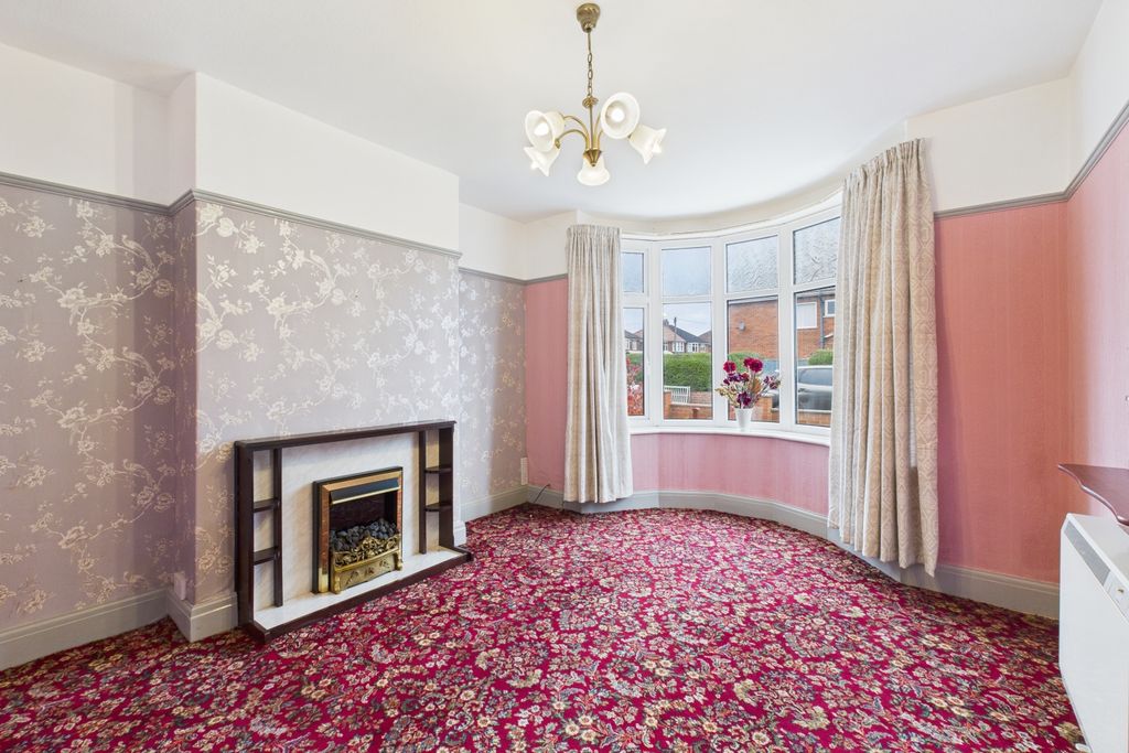 Property photo 2 of 21 Living Room