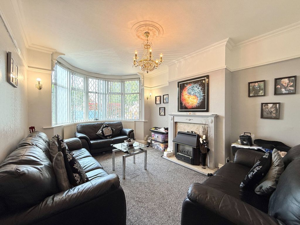 Property photo 2 of 27