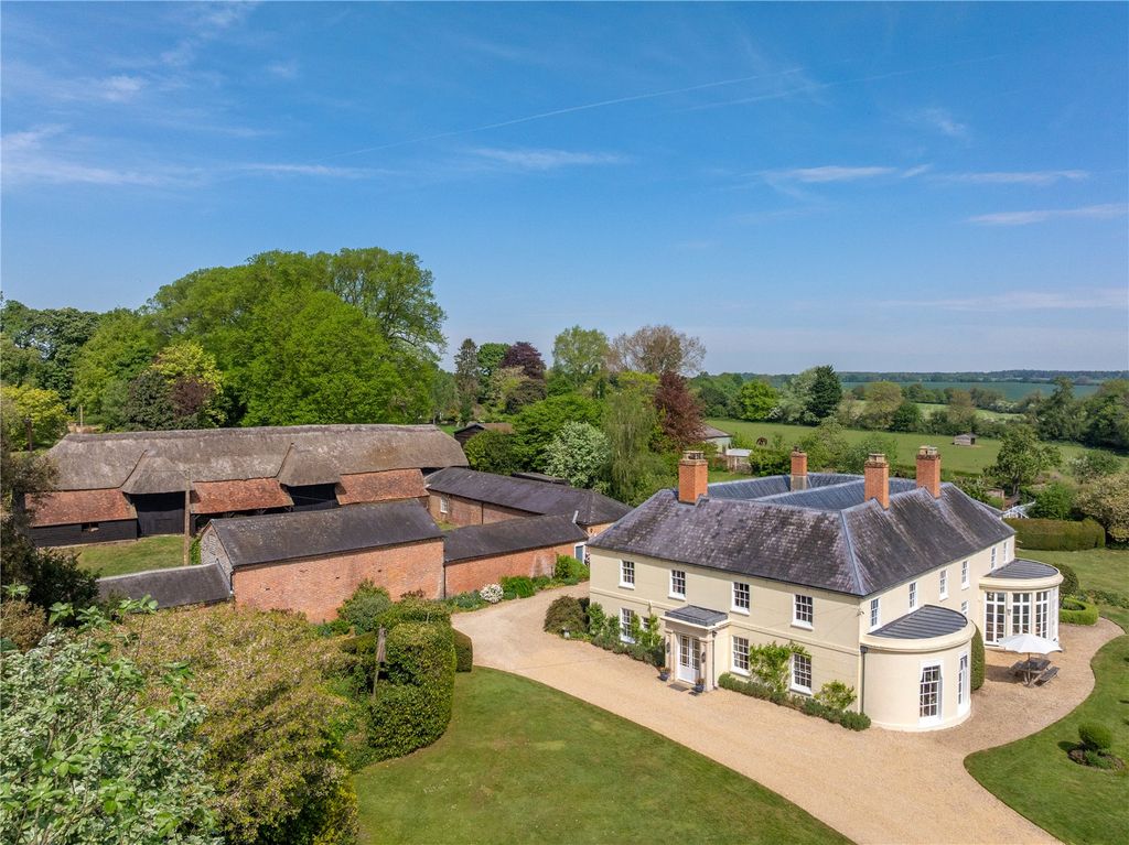 Property photo 2 of 44 Peasemore House