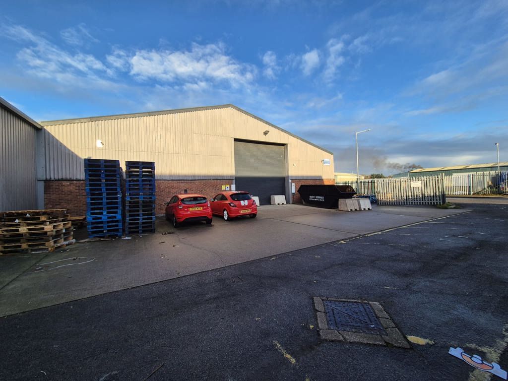 Property photo 2 of 7 Photo 4