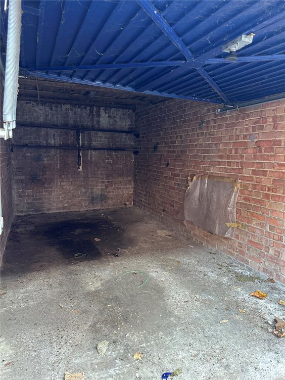 Property photo 3 of 3 Picture No. 06