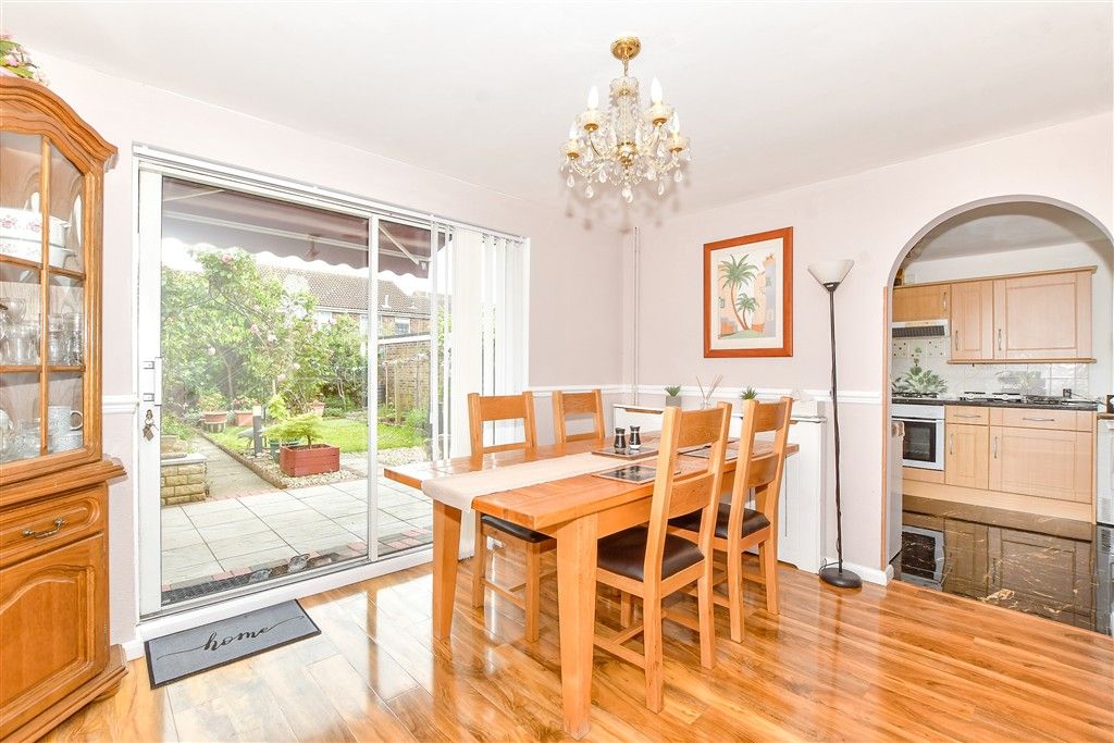 Property photo 1 of 11 Dining Room
