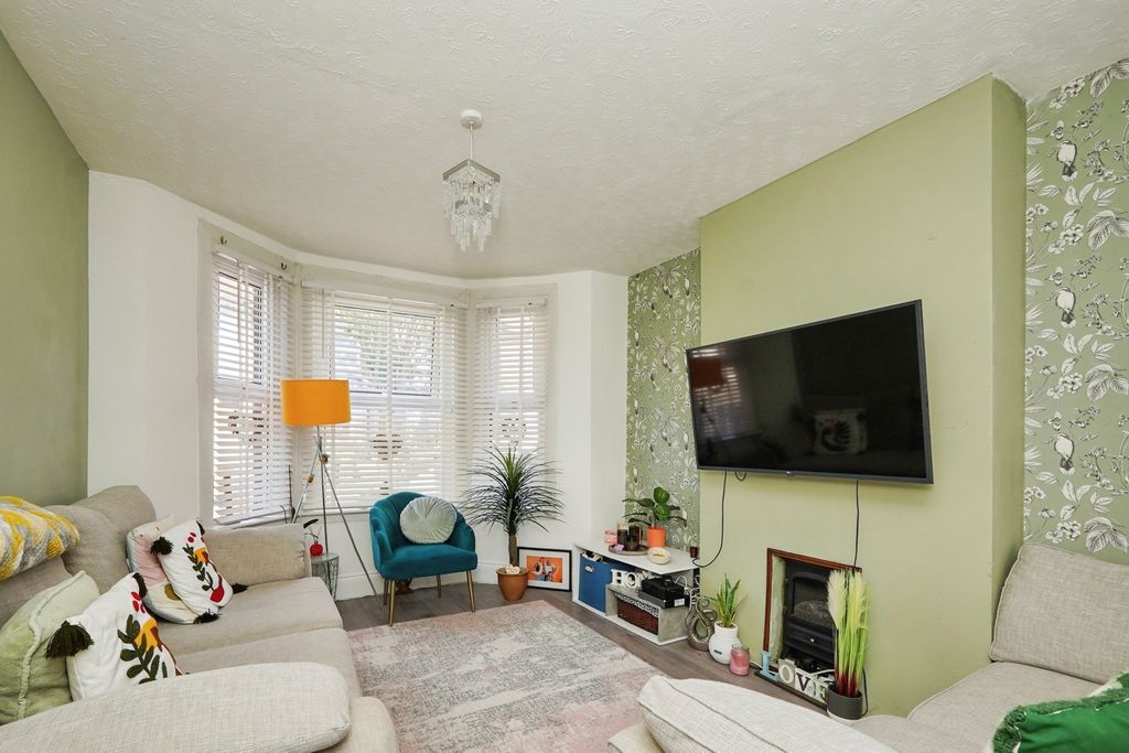 Property photo 2 of 18 Pbox-Img.Jpg