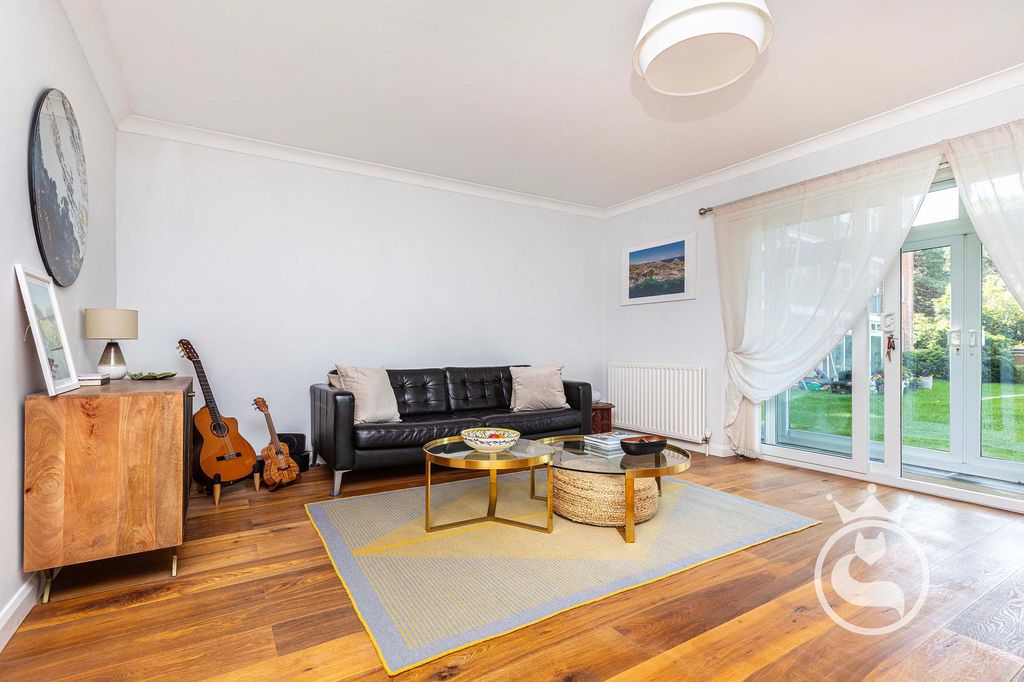 Property photo 3 of 16