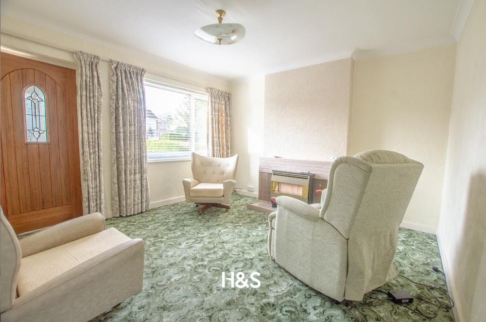 Property photo 2 of 14 1238 Yardley Wood Road - Lounge.Jpg