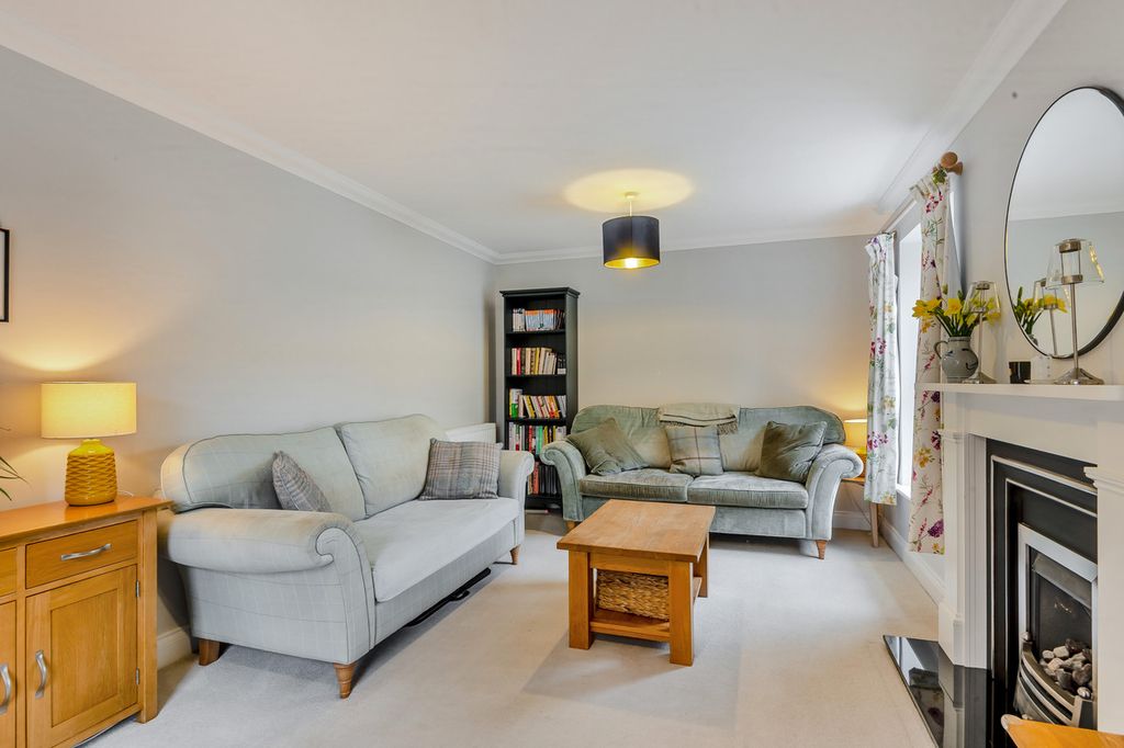 Property photo 2 of 19