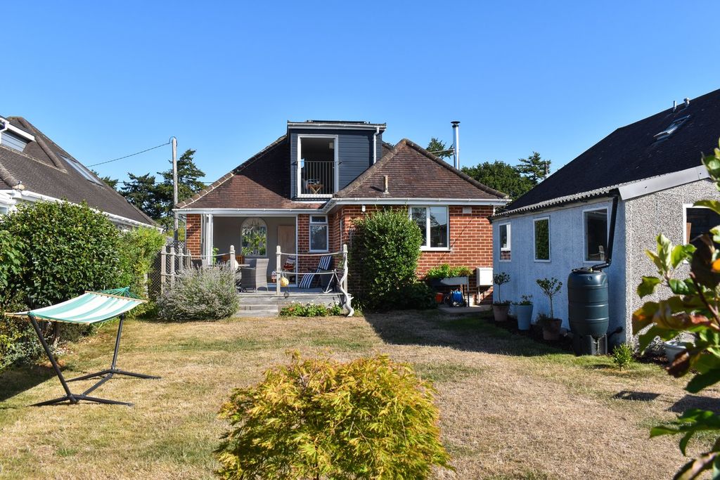 Property photo 3 of 14