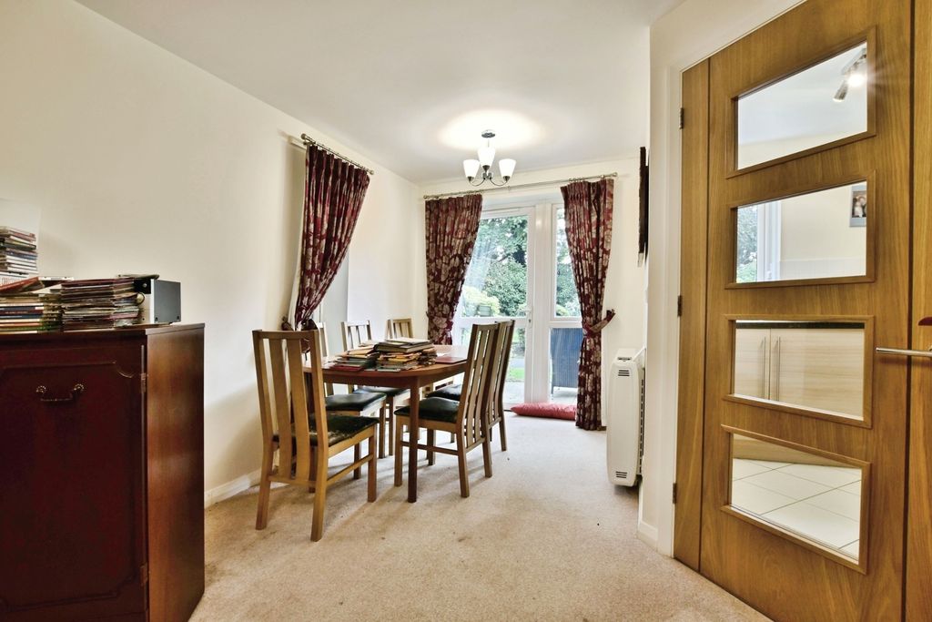 Property photo 3 of 9 Pbox-Img.Jpg