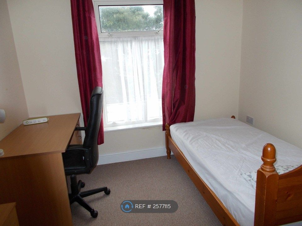 Property photo 3 of 5