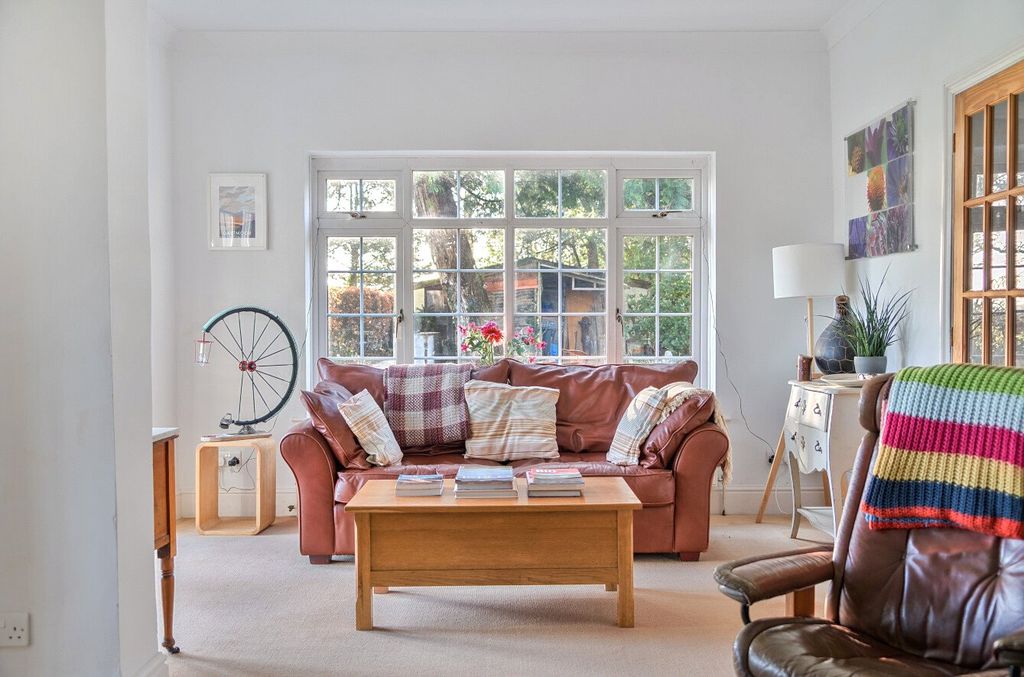 Property photo 3 of 4 Sitting Room