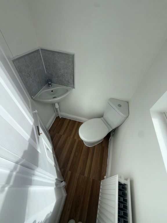Property photo 3 of 20