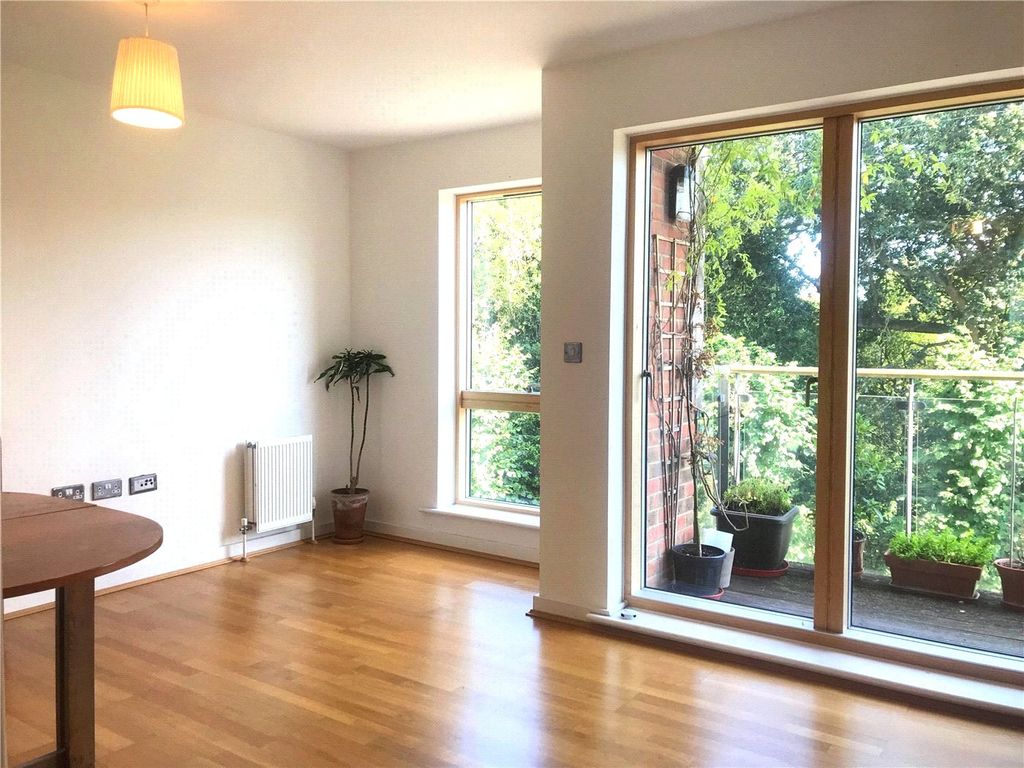 Property photo 2 of 12 Picture No. 04