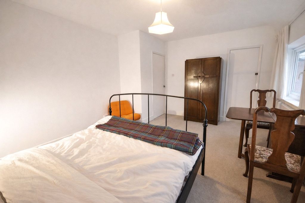 Property photo 3 of 9 Picture No. 05