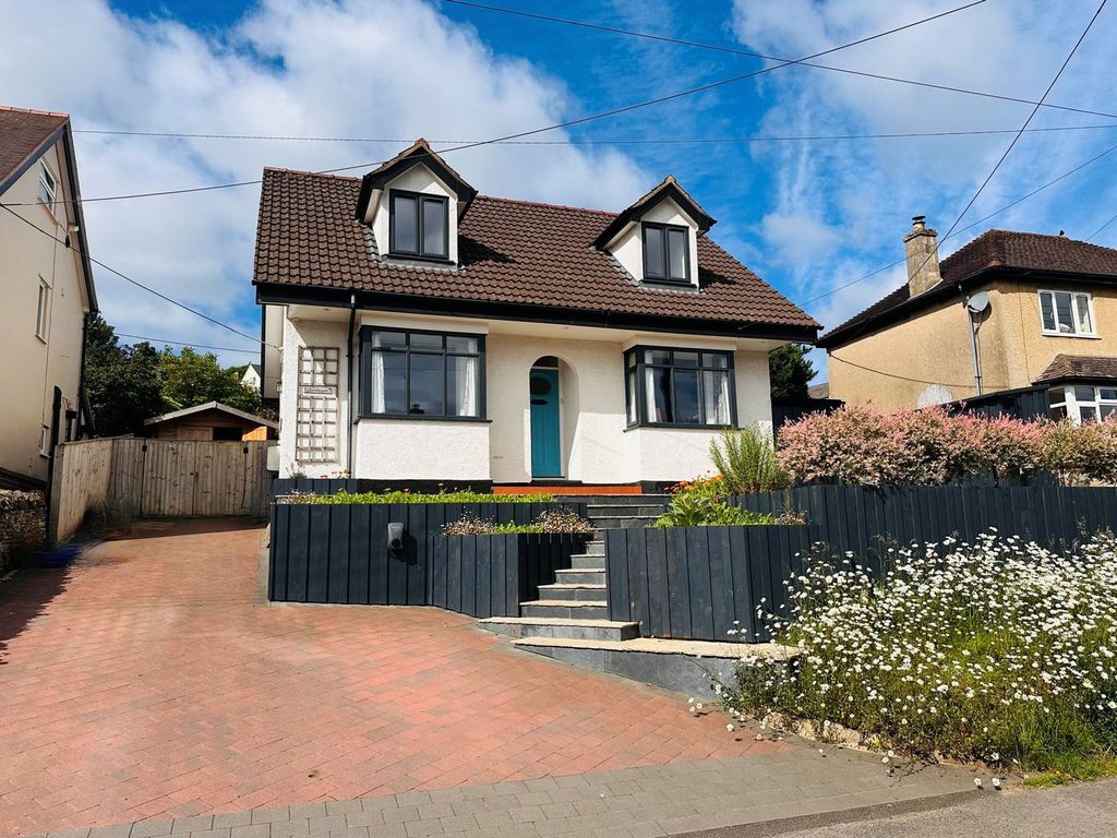Property photo 1 of 24