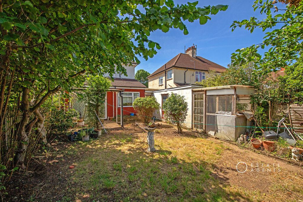 Property photo 3 of 20