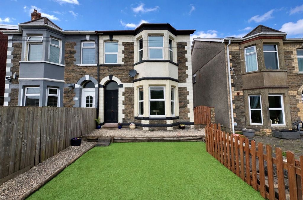 Property photo 1 of 34