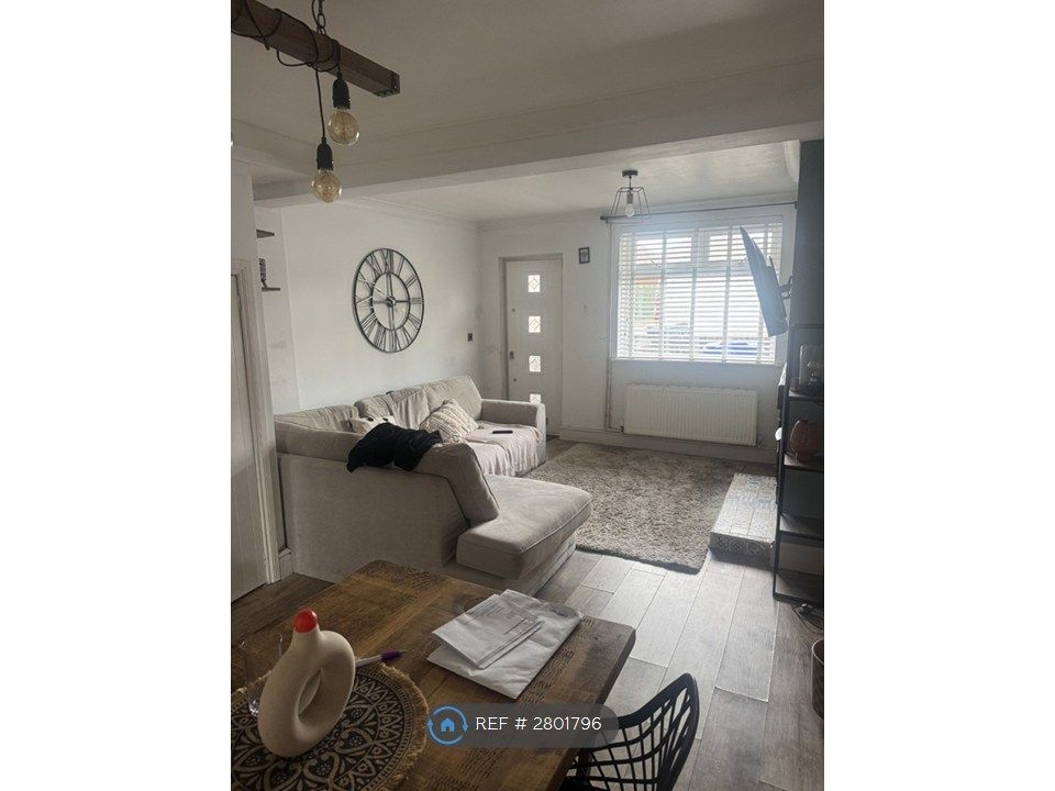 Property photo 2 of 3