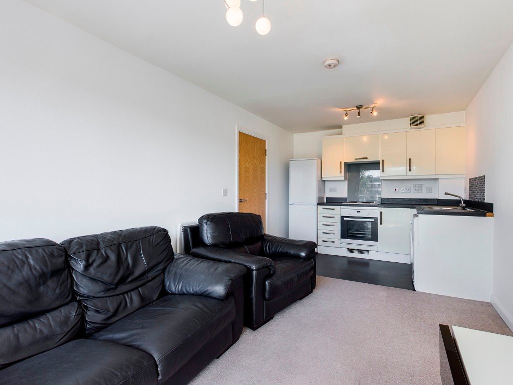 Property photo 3 of 8