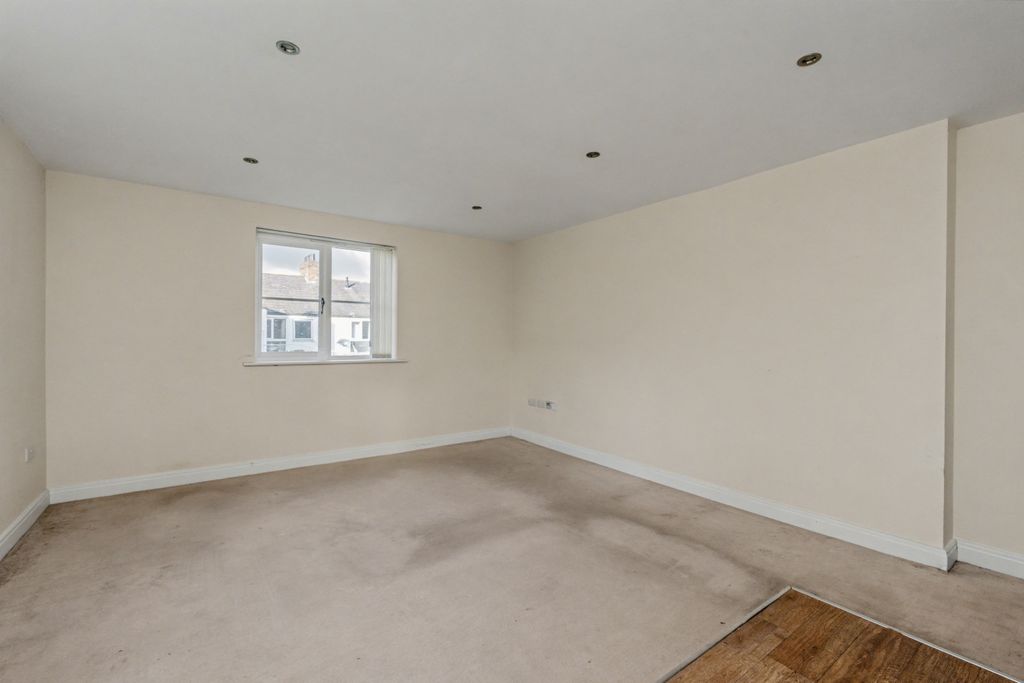 Property photo 3 of 14 4 Brynford Villas, Holywell, Flintshire, CH8 7Fd