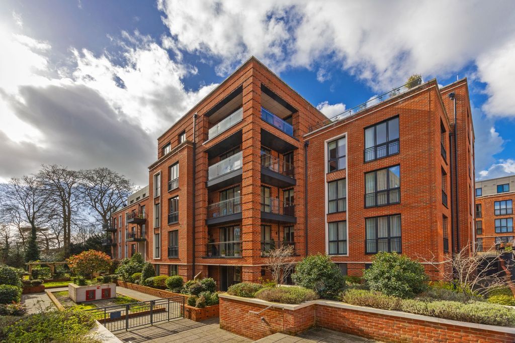 Property photo 1 of 10