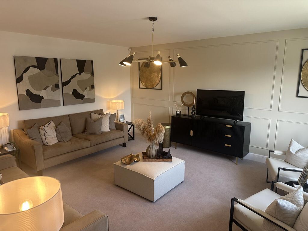 Property photo 1 of 12 Living Room