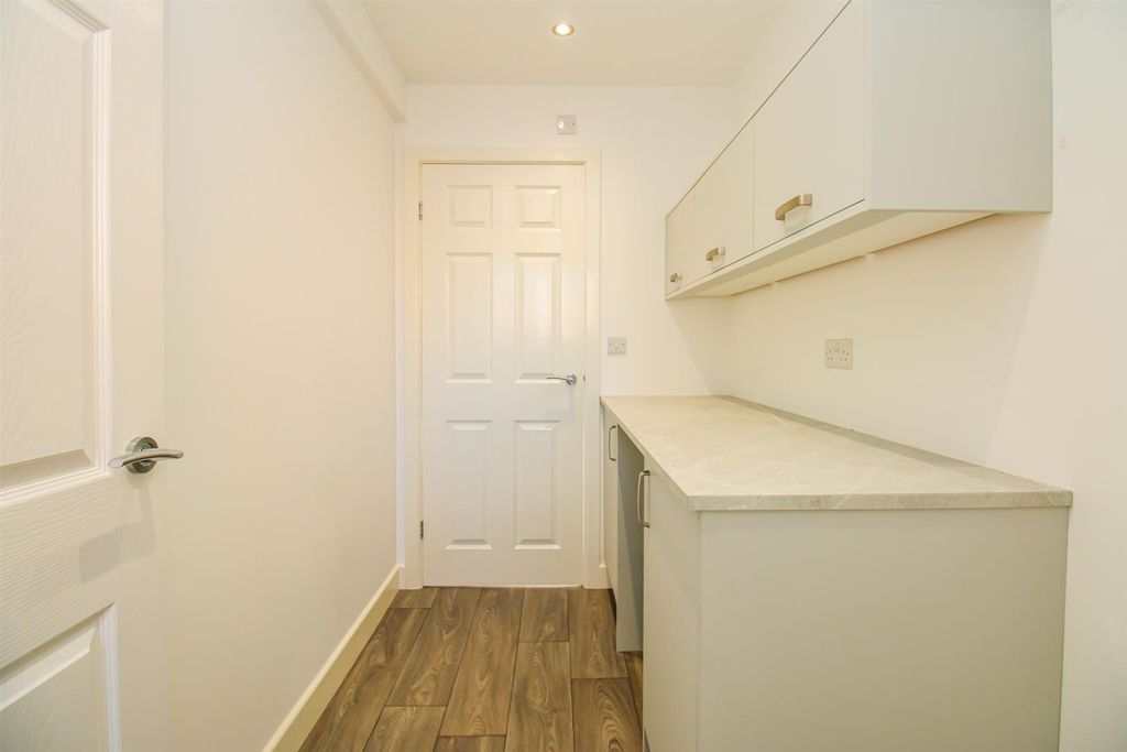 Property photo 3 of 16 Utility