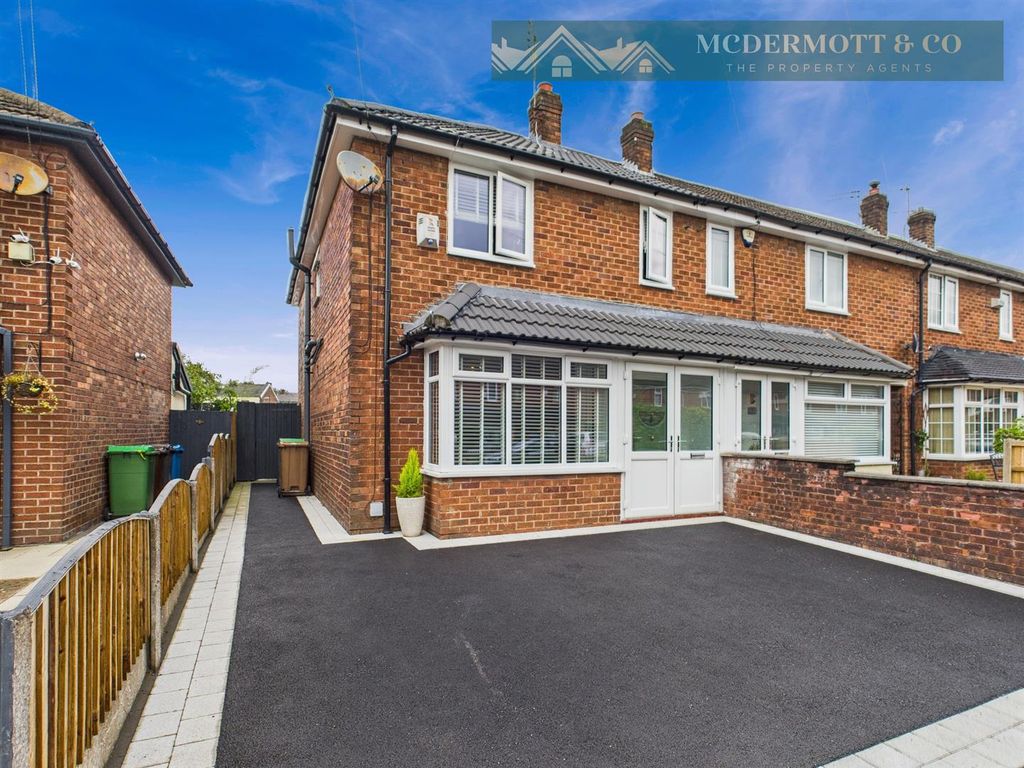 Property photo 2 of 20 Externally