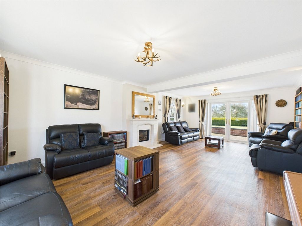 Property photo 2 of 28 Picture 2