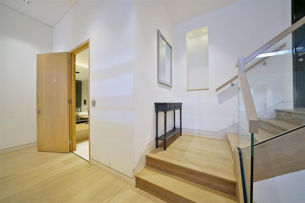 Property photo 3 of 14 ??_20251007114249_248_39.Jpg