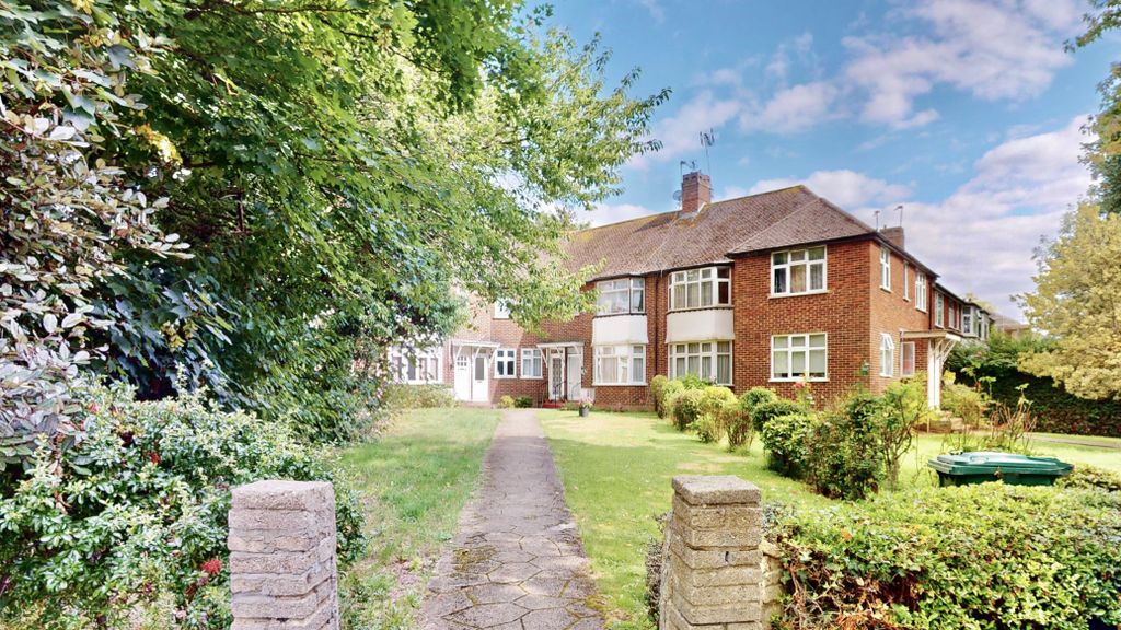 Property photo 1 of 20