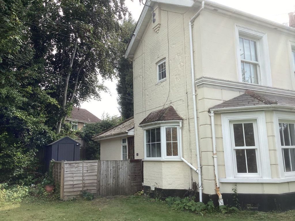 Property photo 1 of 6