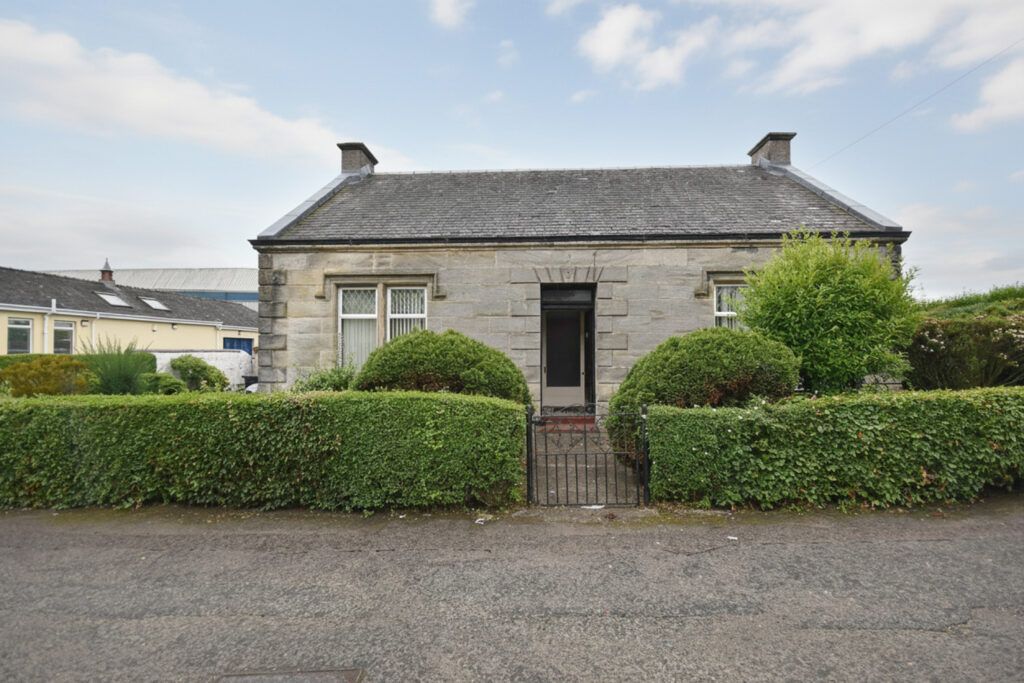 Property photo 1 of 28