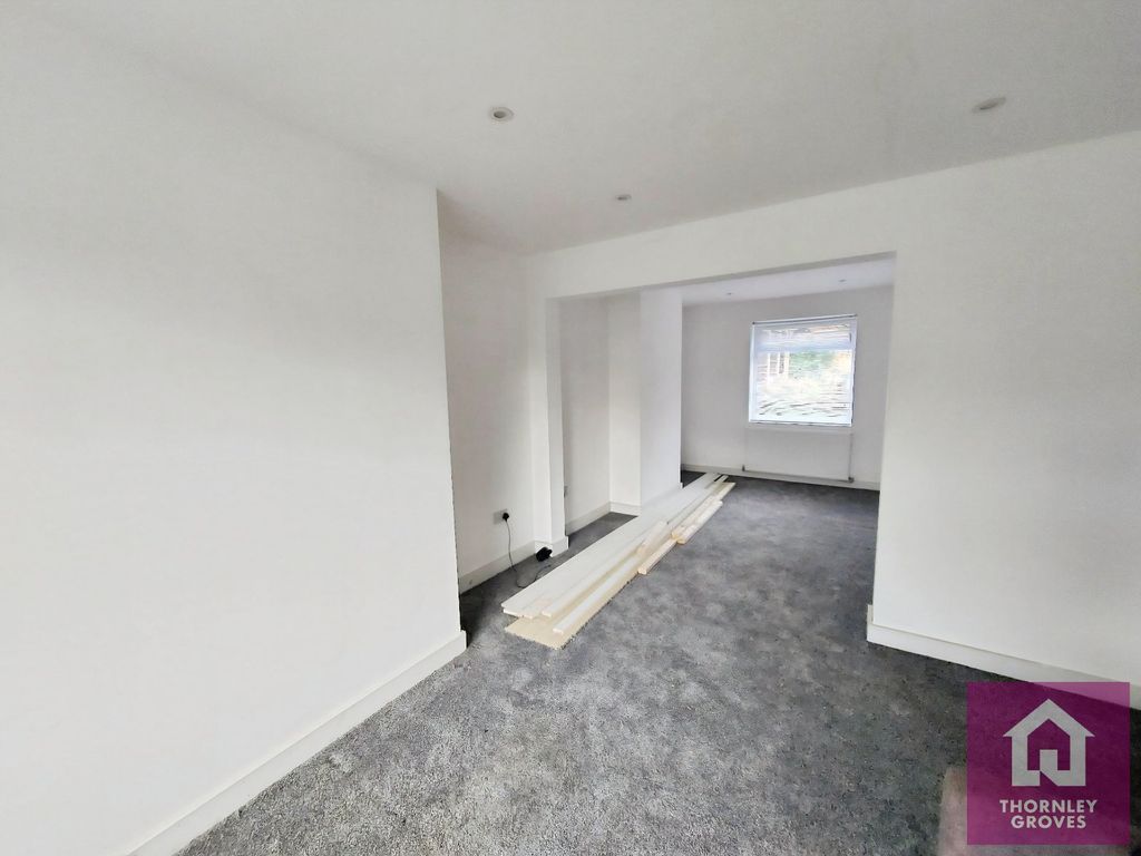 Property photo 3 of 9 Picture No. 13