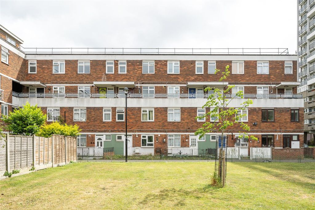 Property photo 1 of 33 Weymouth Terrace, E2