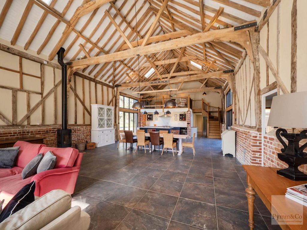 Property photo 3 of 23