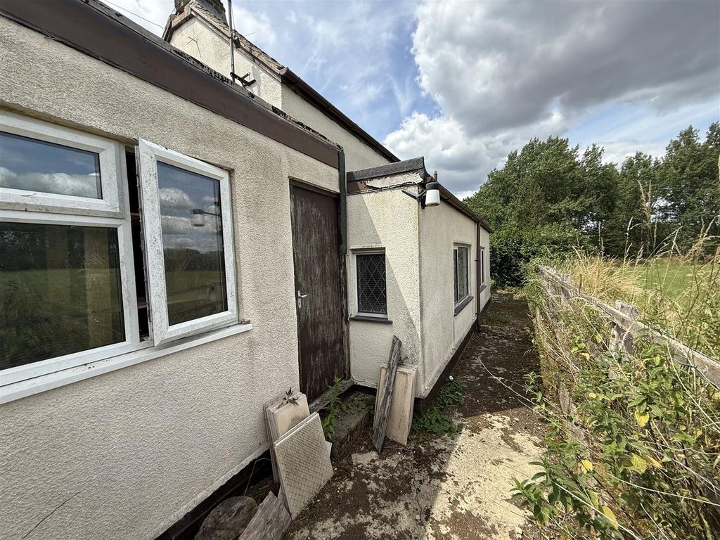 Property photo 2 of 18 Img_4554.Jpg