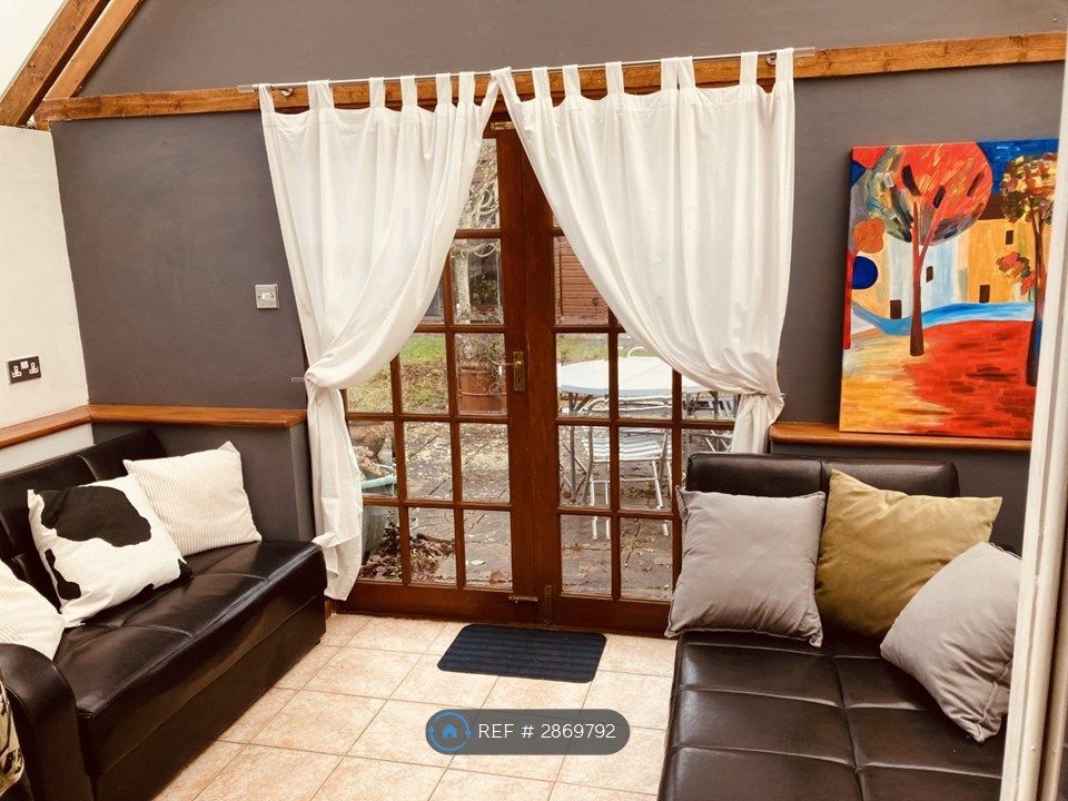 Additional image 27 of 3 bed semi-detached house to rentCrown East Lane, Worcester WR2