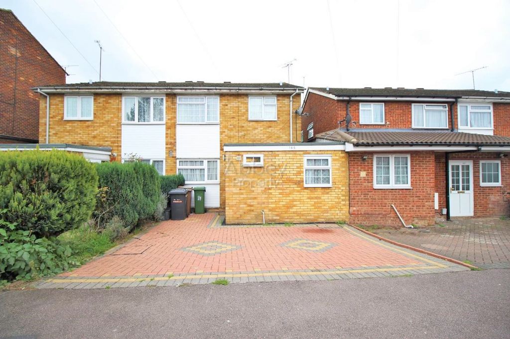 Property photo 1 of 5