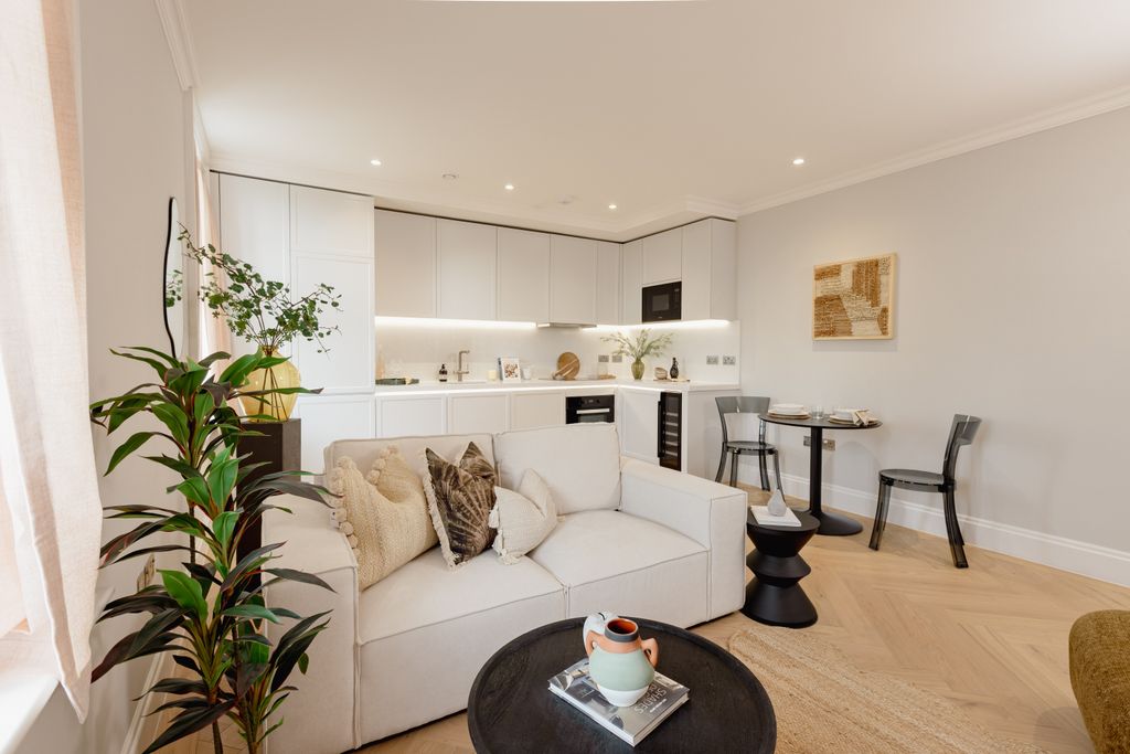 Property photo 2 of 10 Show Home Photo