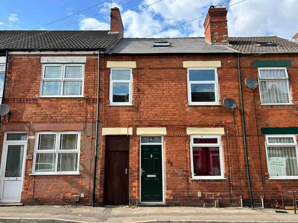 Property photo 1 of 2
